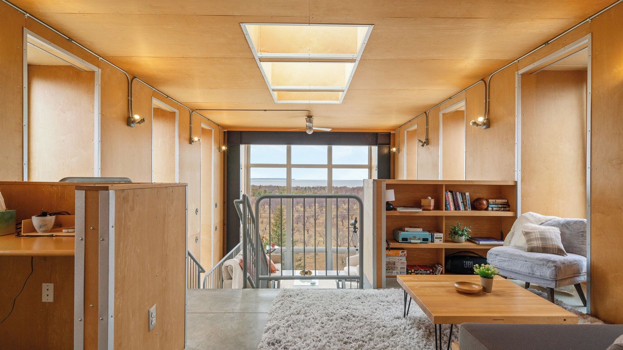 Photo of Livingroom in Northport