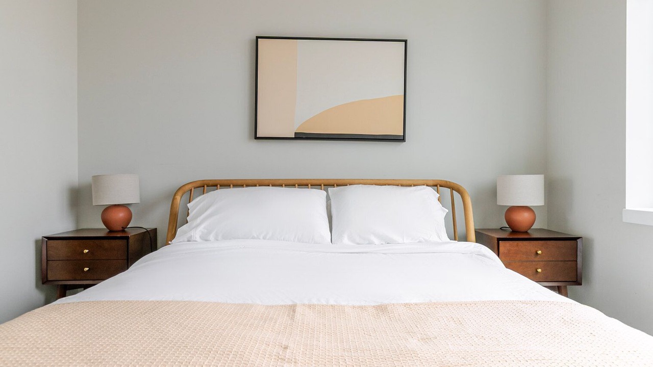 Photo of Bedroom in Edgewater