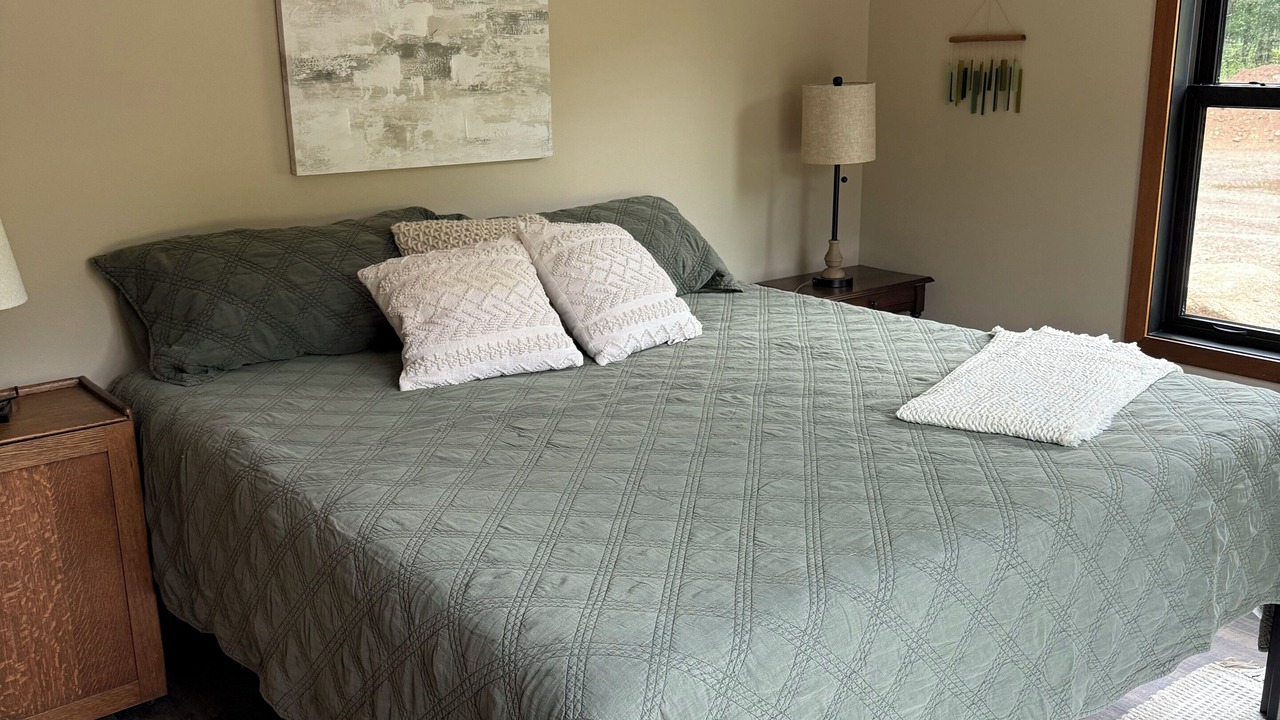Photo of Bedroom in Ingalls