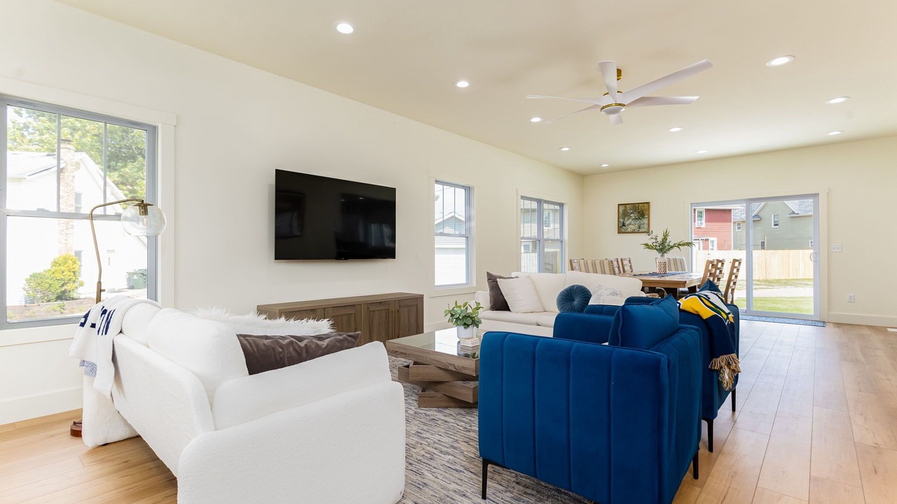 Photo of Livingroom in Northeast South Bend