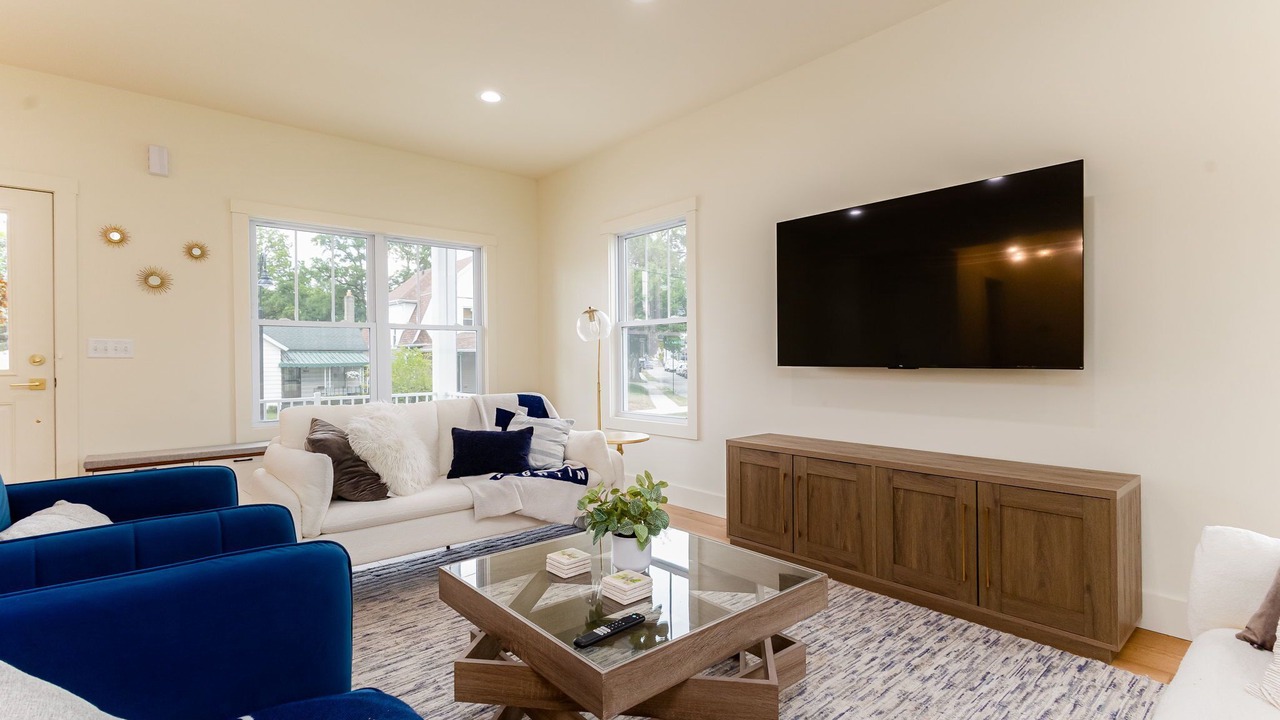 Photo of Livingroom in Northeast South Bend