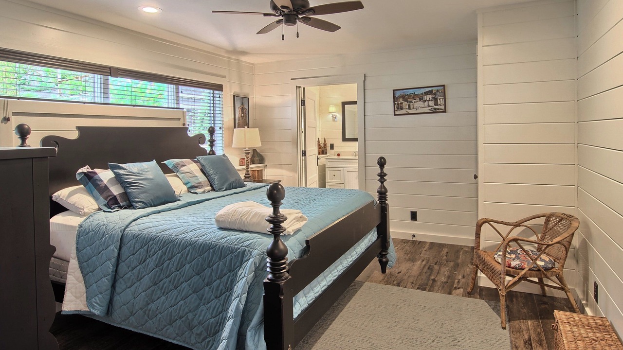 Photo of Bedroom in Leland