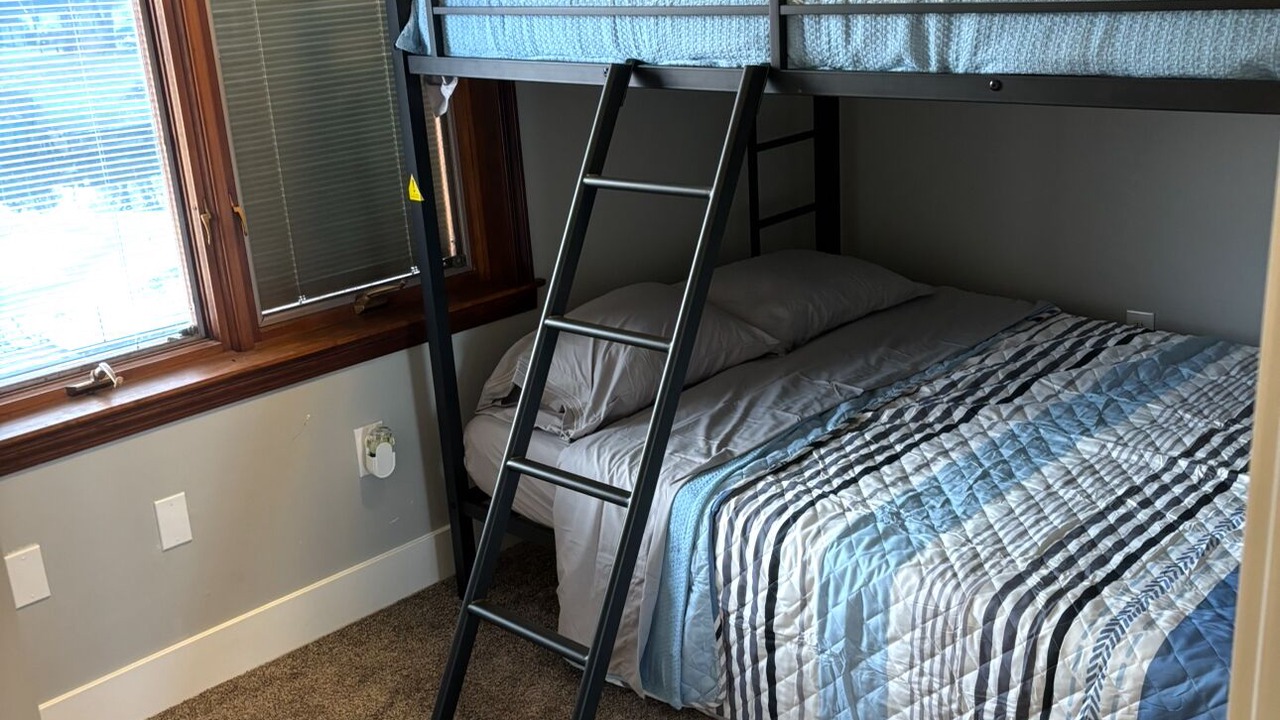 Photo of Bedroom in Anchorville