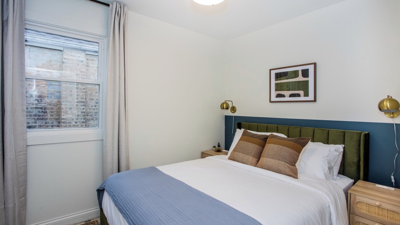 Photo of Bedroom in Albany Park