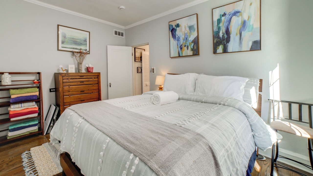 Photo of Bedroom in Leroy