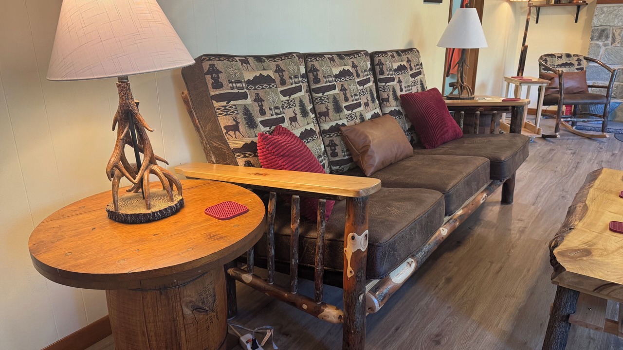 Photo of Livingroom in Herron