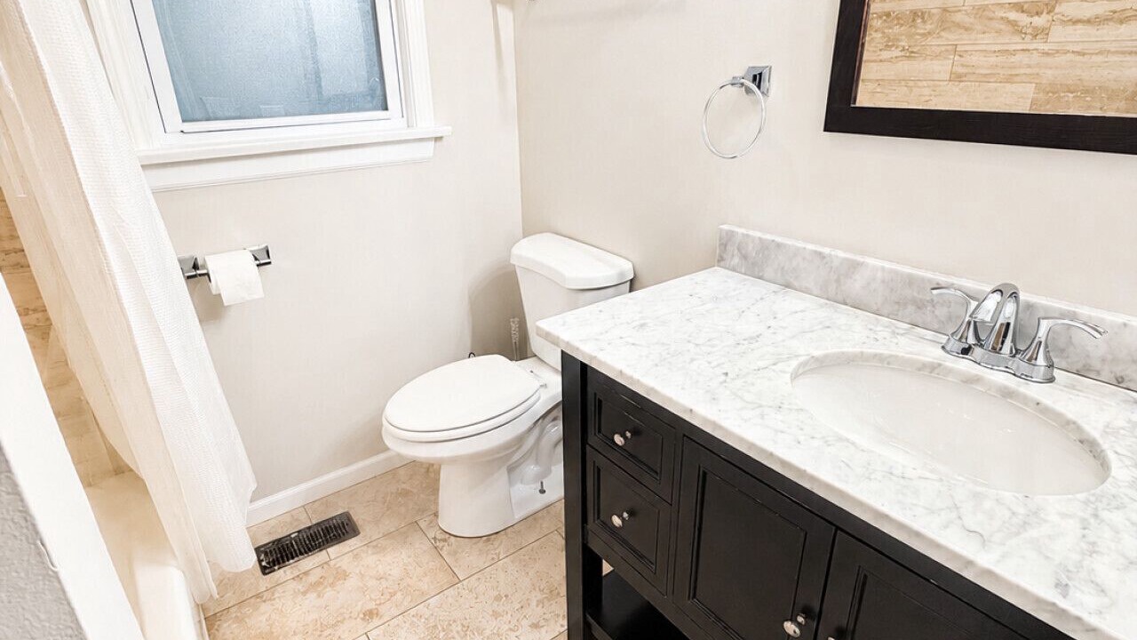 Photo of Bathroom in Roscoe Village