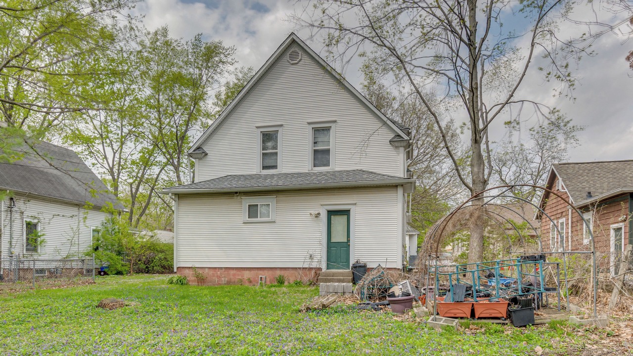 Photo of Outdoor in Champaign