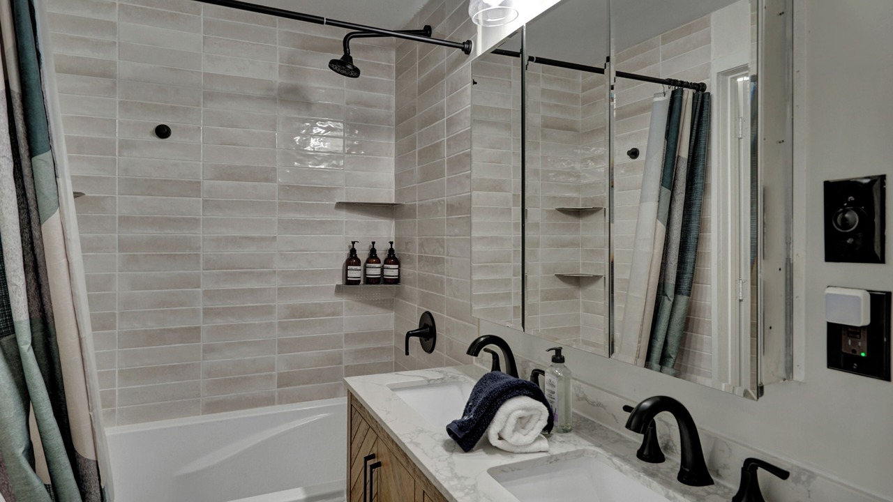 Photo of Bathroom in Gaylord