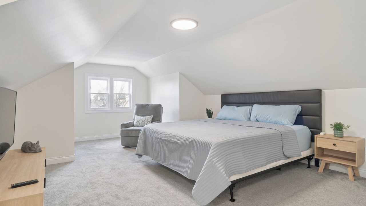 Photo of Bedroom in Norwood Park East