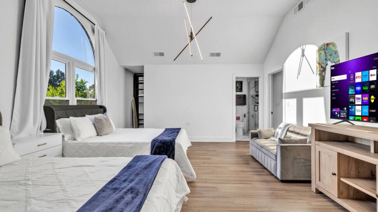Photo of Bedroom in Elmhurst