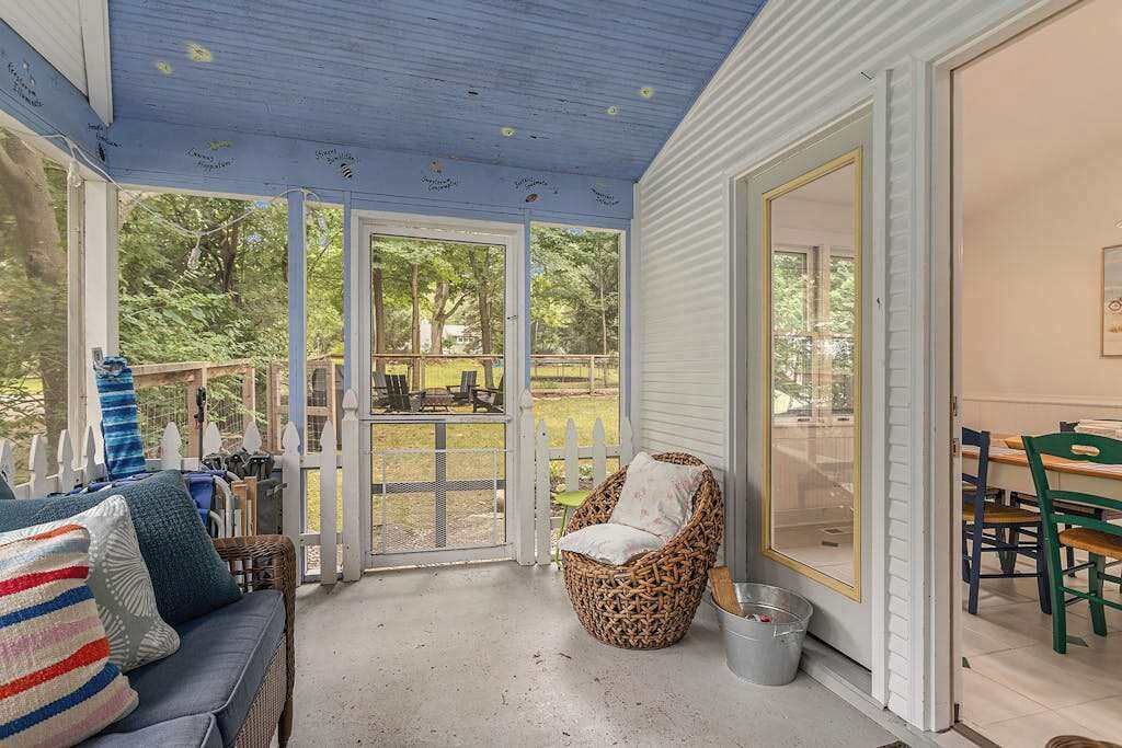 Photo of Livingroom in Lakeside