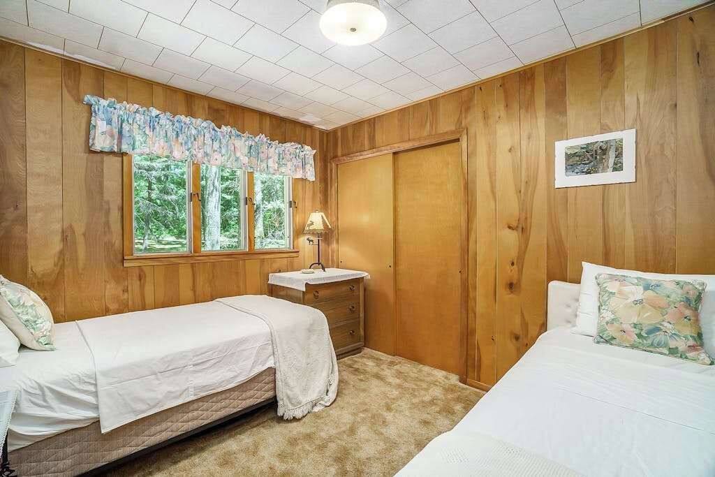 Photo of Bedroom in Honor