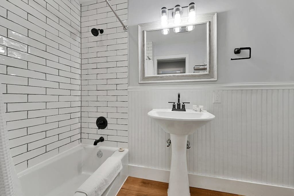 Photo of Bathroom in Empire
