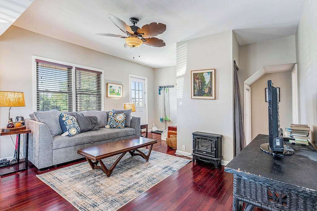 Photo of Livingroom in Three Oaks