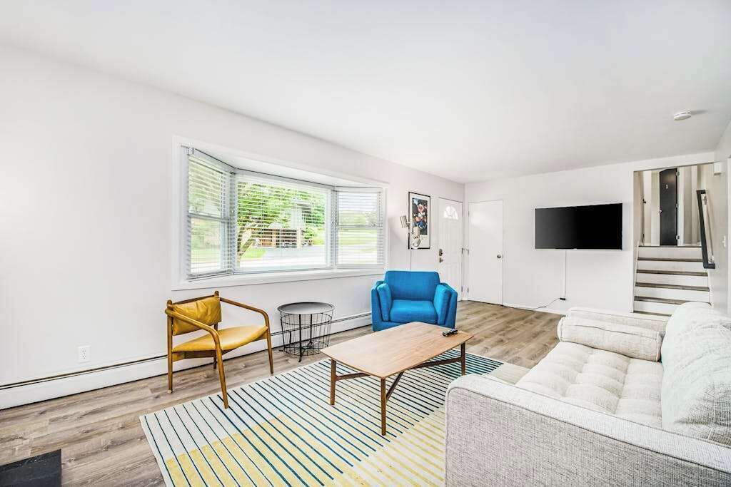 Photo of Livingroom in Grand Beach