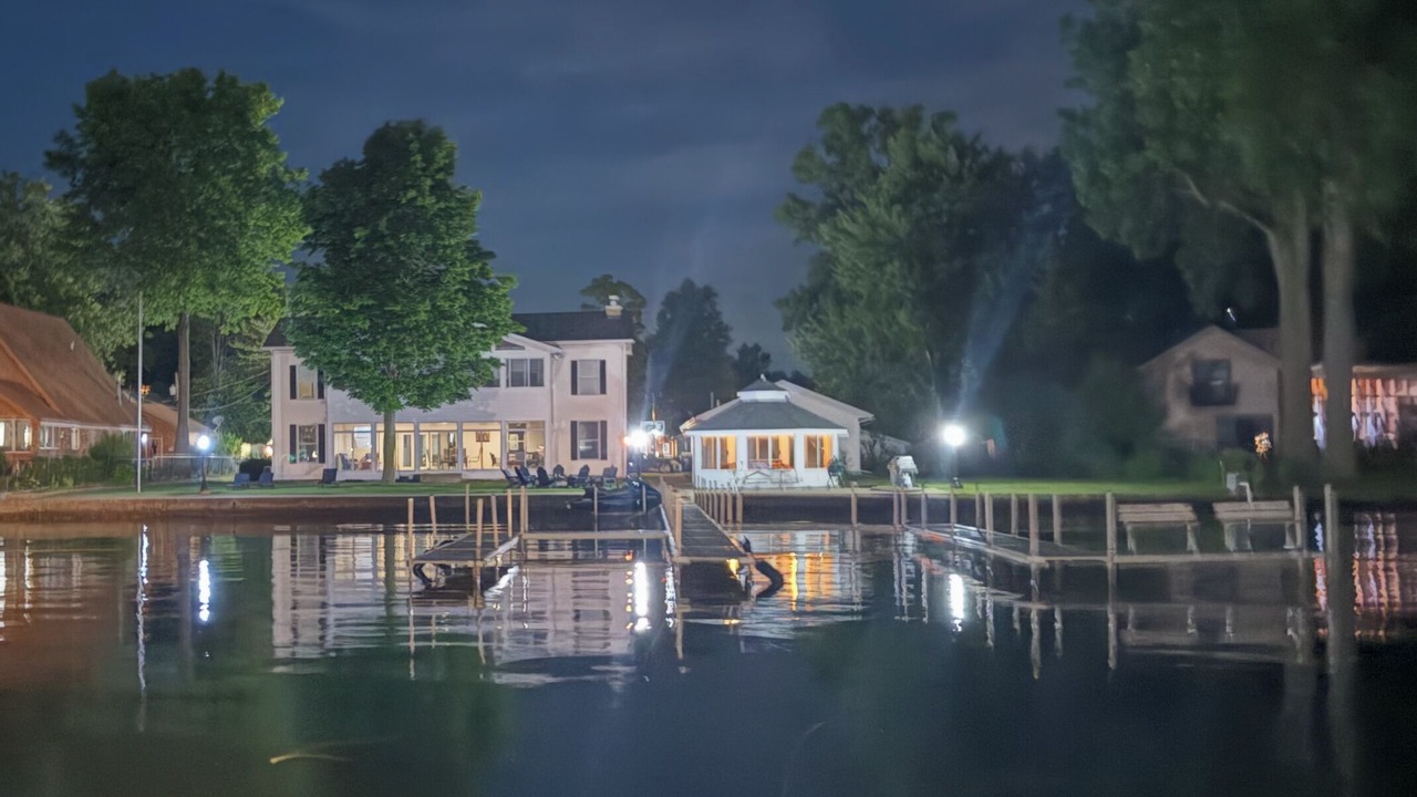 Photo of Outdoor in Paw Paw Lake