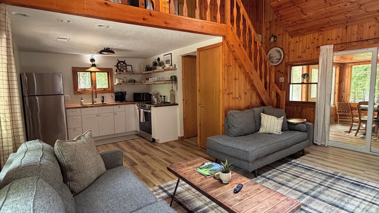 Photo of Livingroom in Gills Rock