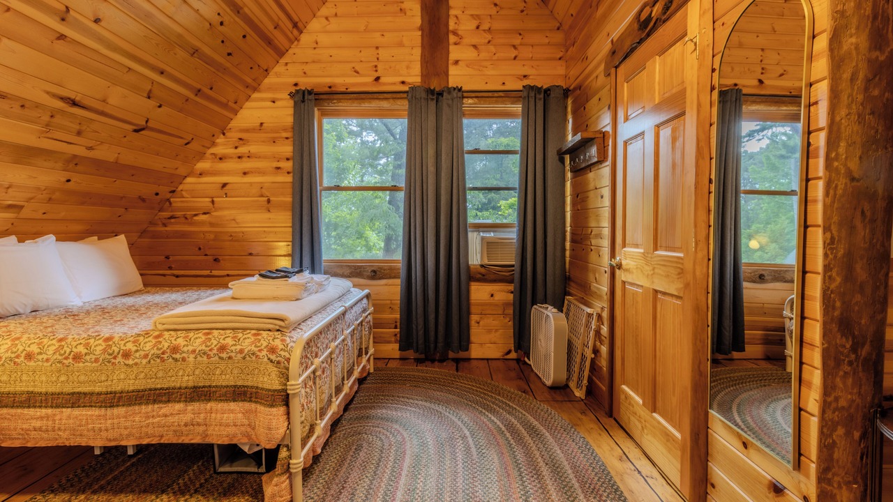 Photo of Bedroom in Elk Rapids