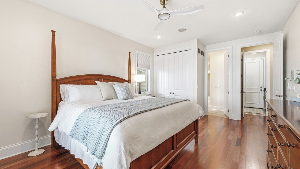 Photo of Bedroom in Sister Lakes
