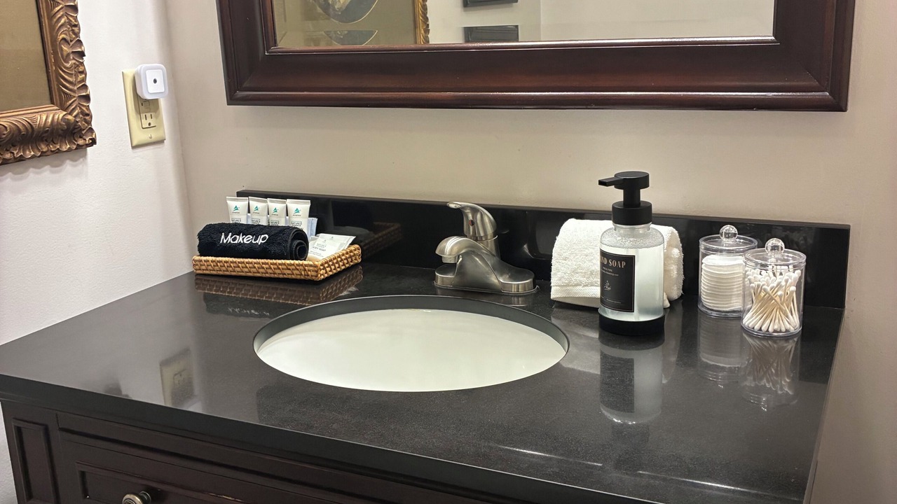 Photo of Bathroom in Mentone