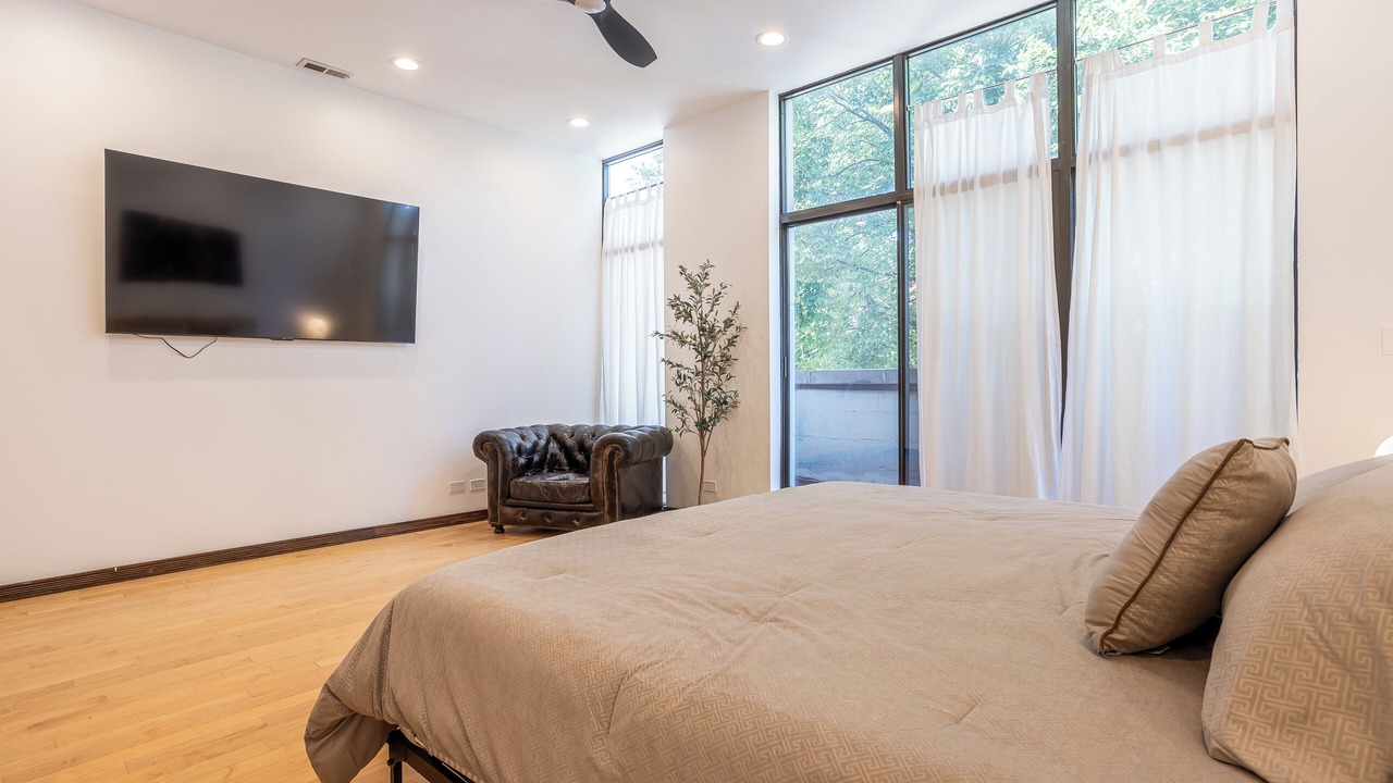 Photo of Bedroom in Heart of Chicago