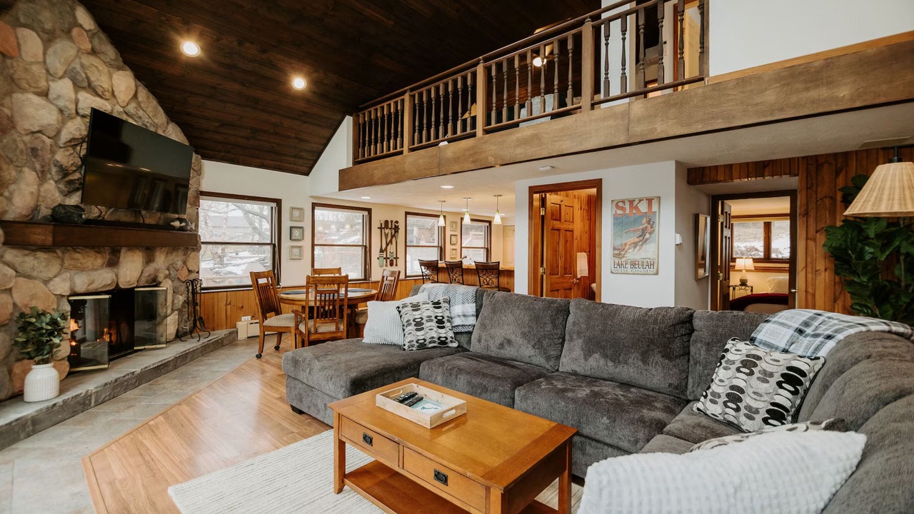 Photo of Livingroom in East Troy