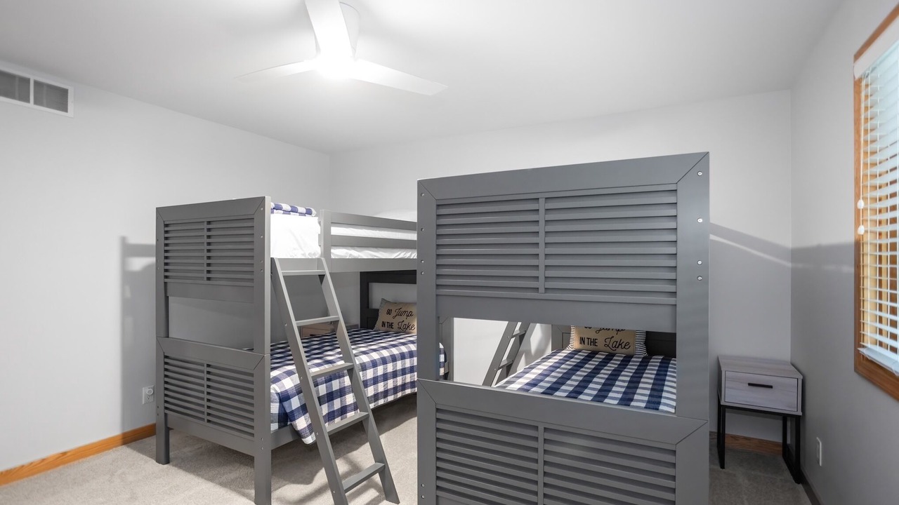 Photo of Bedroom in Grand Beach