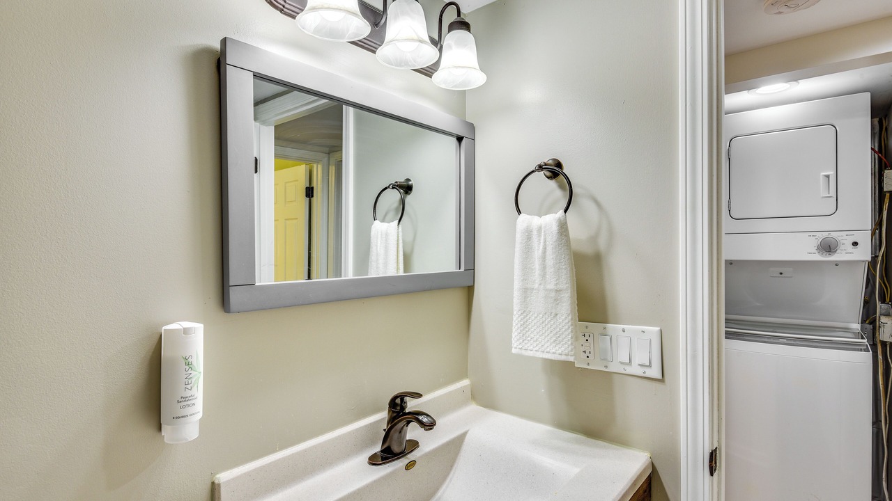 Photo of Bathroom in Shorewood-Tower Hills-Harbert