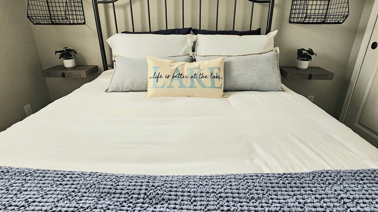 Photo of Bedroom in Crystal