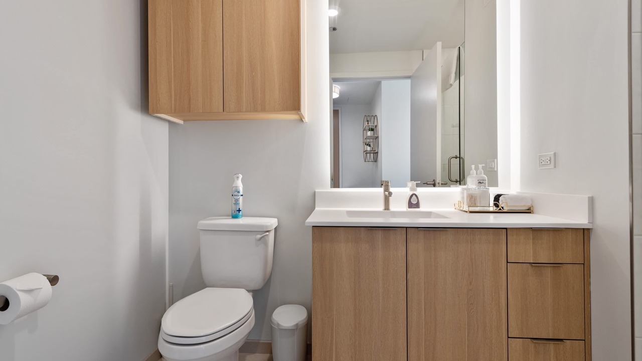 Photo of Bathroom in River North