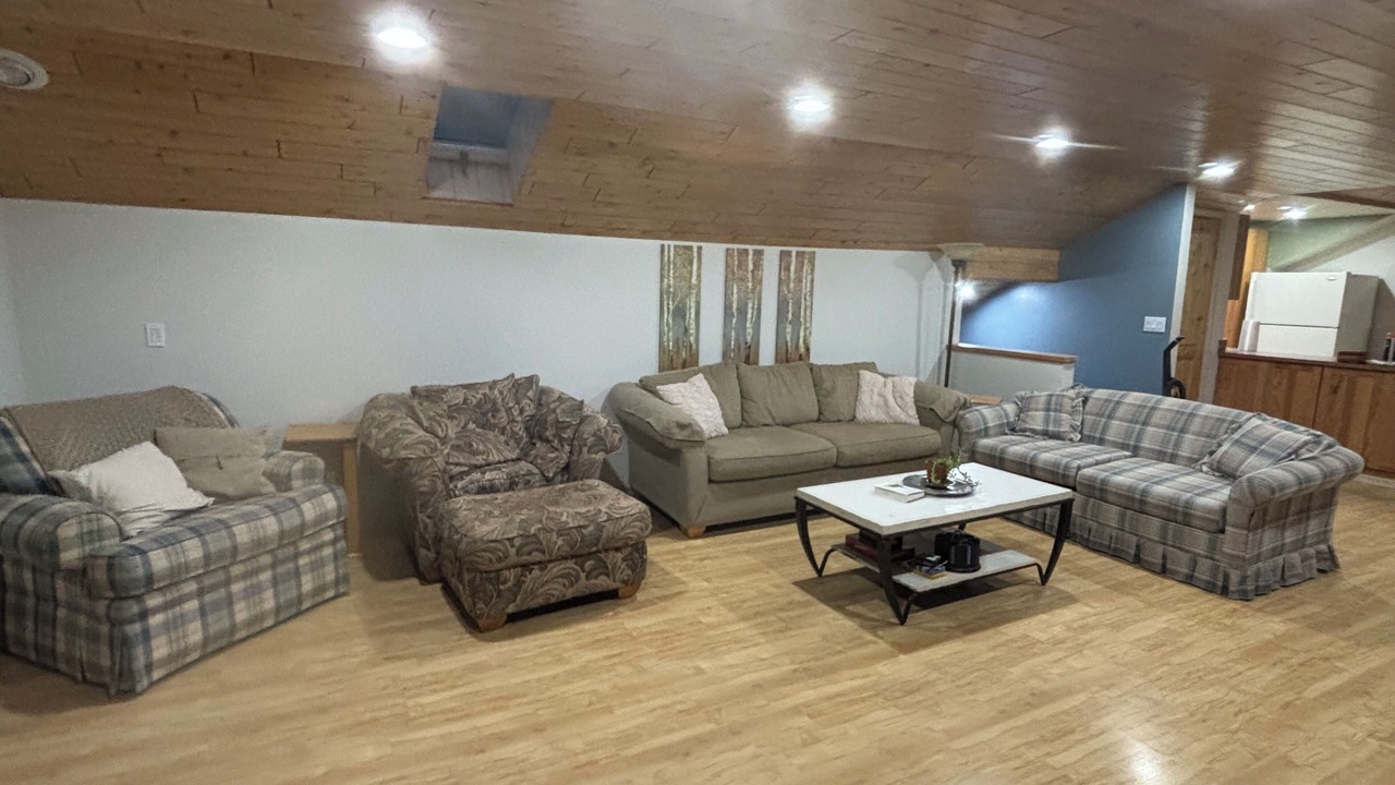 Photo of Livingroom in Mullett Lake