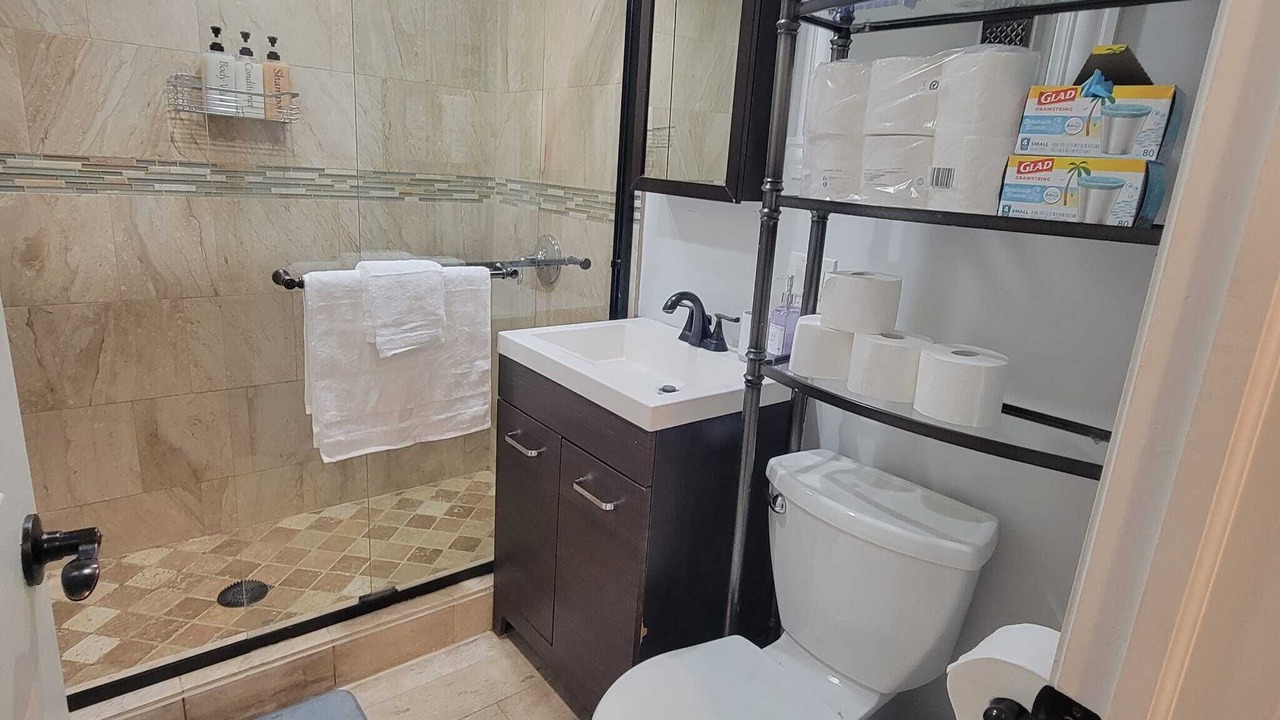 Photo of Bathroom in Wicker Park
