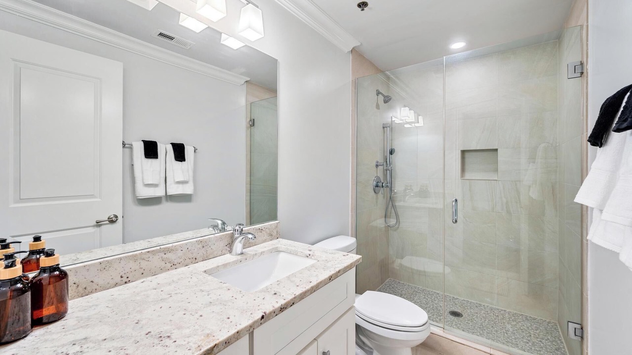 Photo of Bathroom in Near West Side