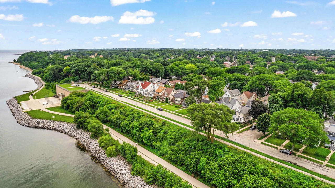 Photo of Outdoor in Bay View