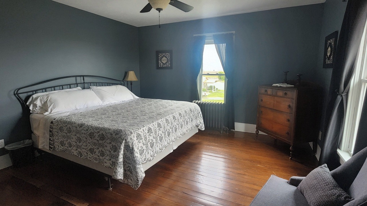 Photo of Bedroom in Tefft