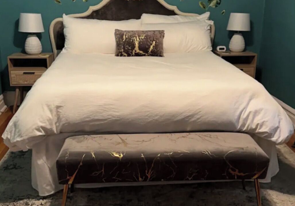 Photo of Bedroom in Rogers Park