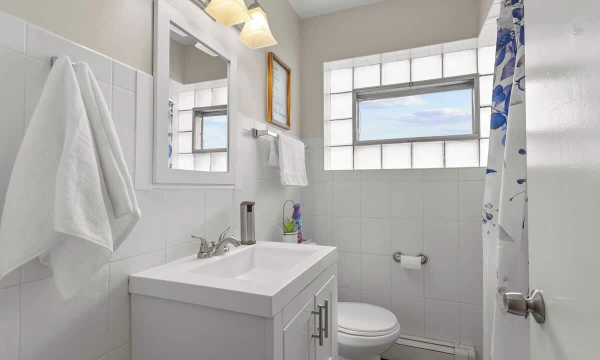 Photo of Bathroom in Forestview