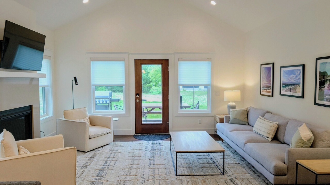 Photo of Livingroom in Empire
