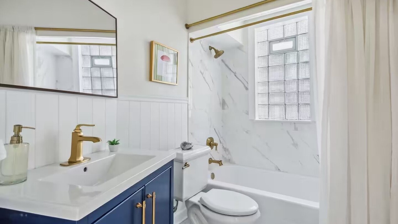 Photo of Bathroom in Northpoint