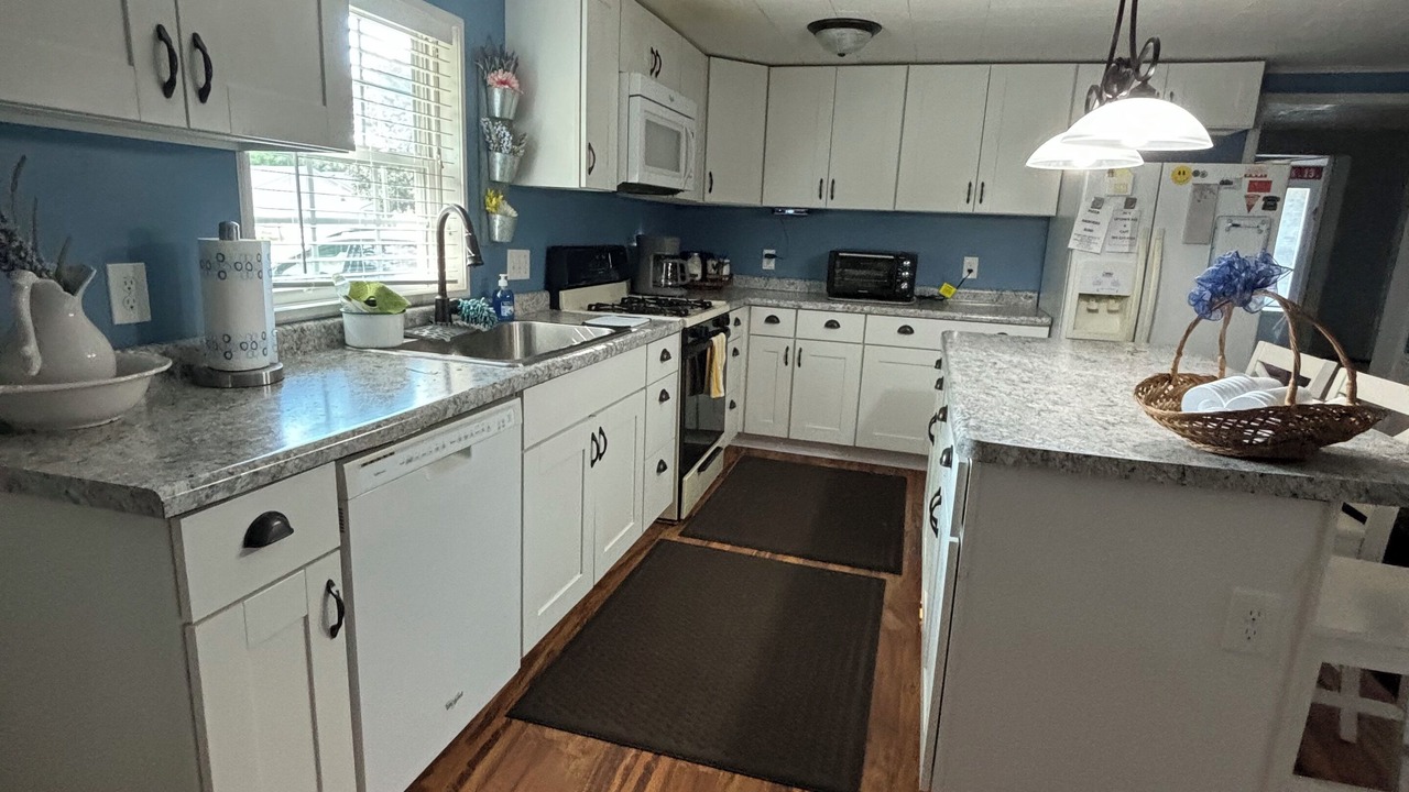 Photo of Kitchen in Crystal