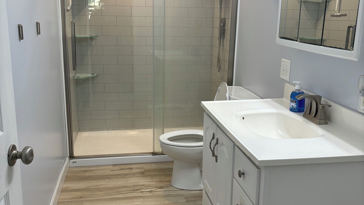 Photo of Bathroom in Crystal