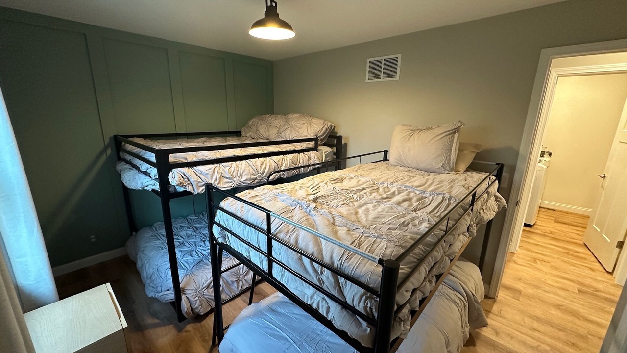 Photo of Bedroom in Sister Lakes