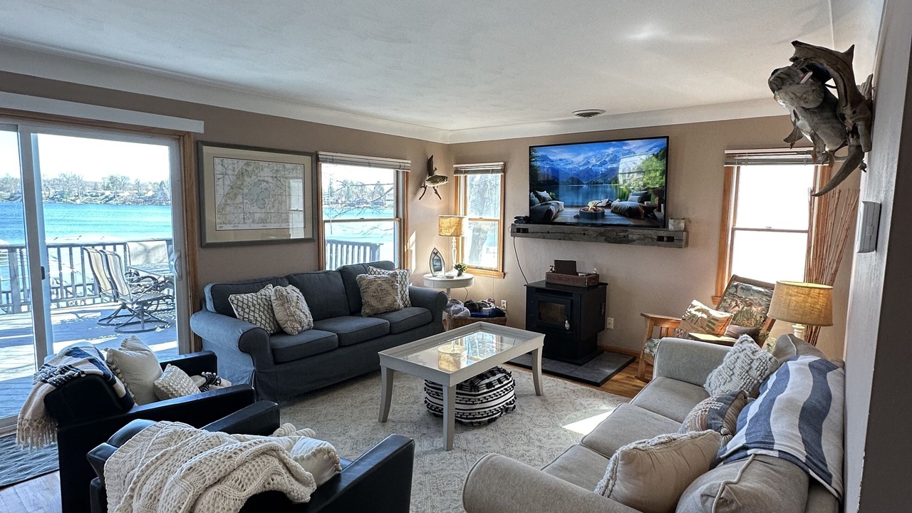 Photo of Livingroom in Plainwell