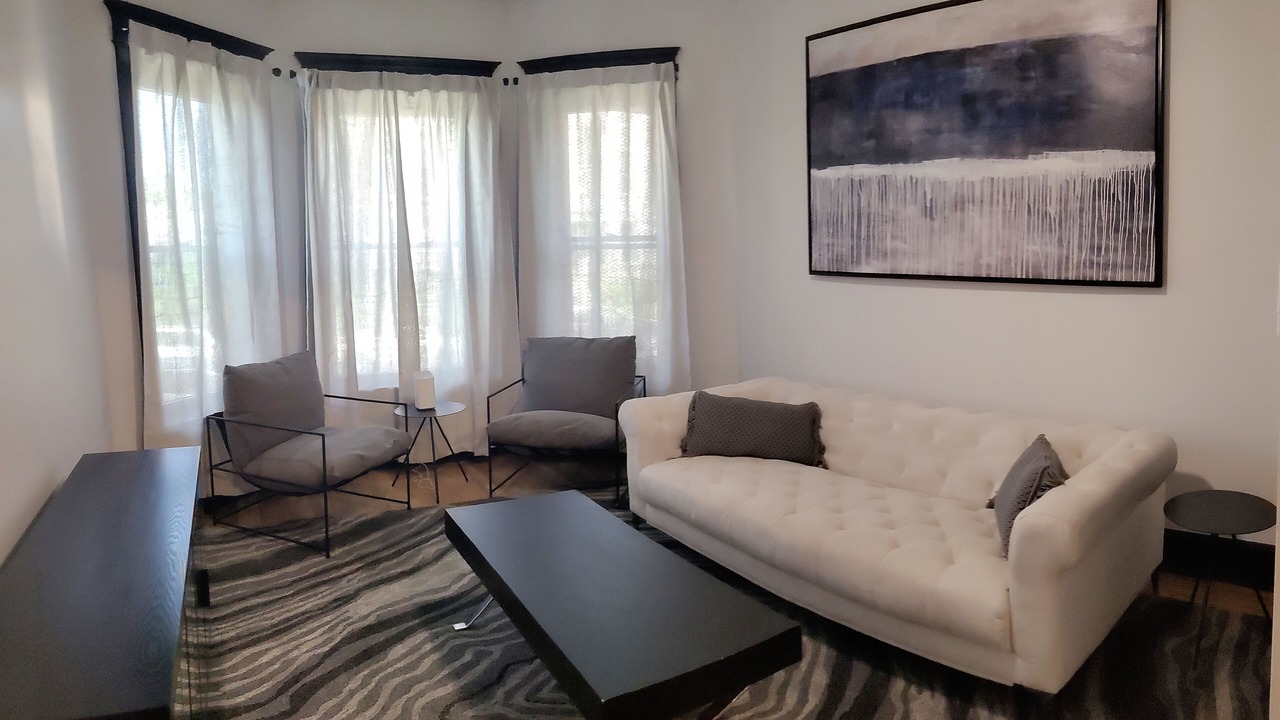Photo of Livingroom in Woodlawn