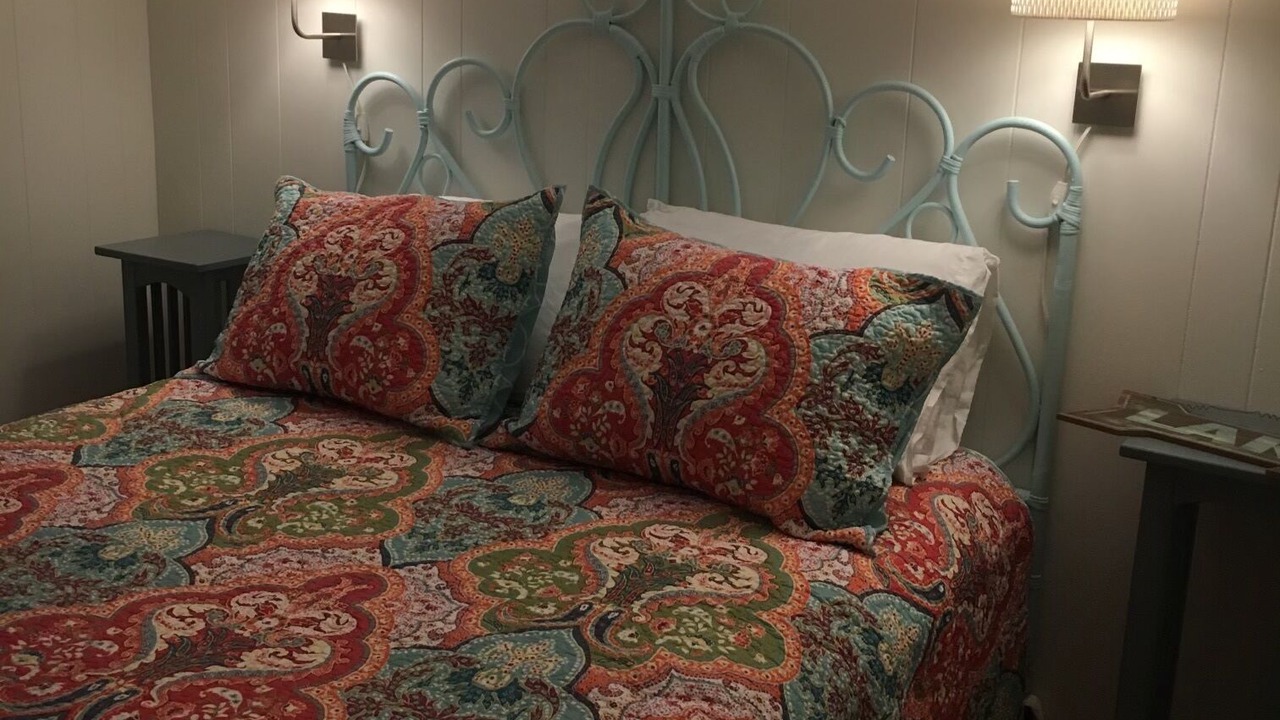 Photo of Bedroom in Higgins Lake