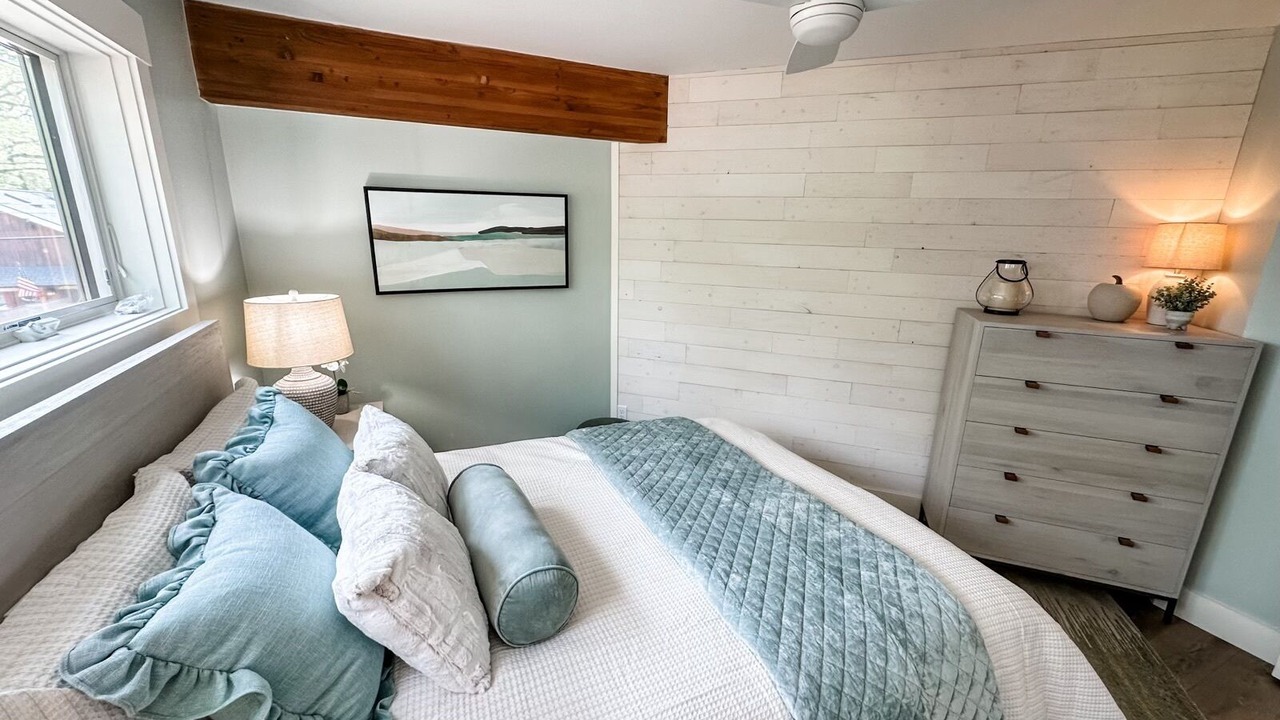 Photo of Bedroom in Glen Arbor