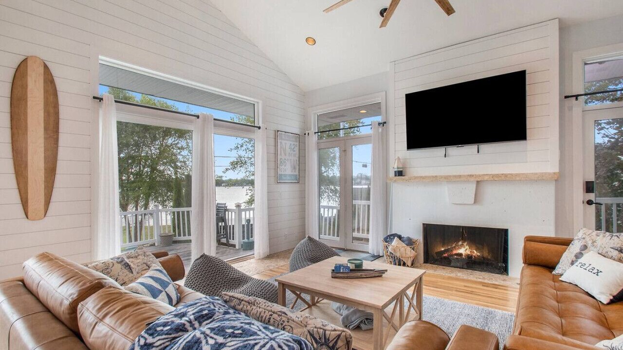 Photo of Livingroom in Sister Lakes