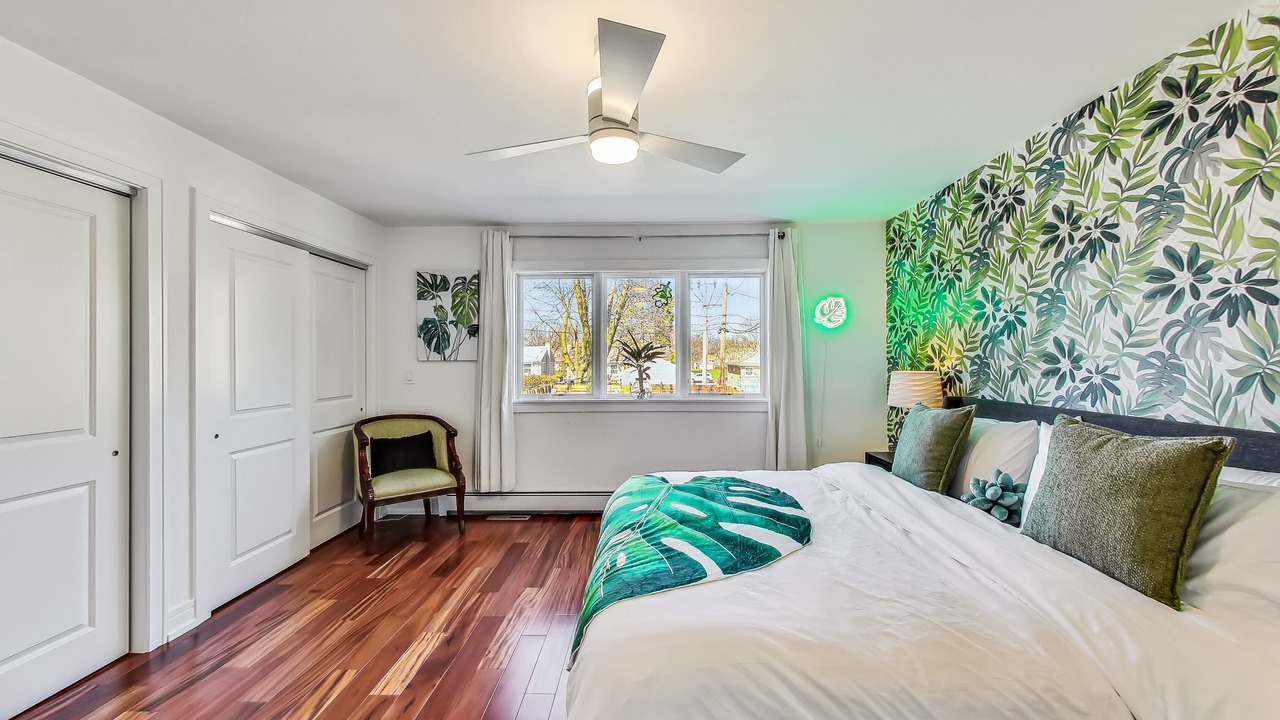 Photo of Bedroom in Evanston