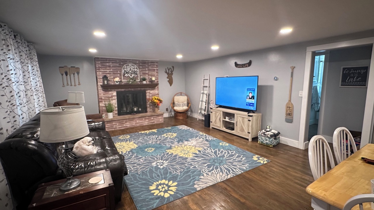 Photo of Livingroom in Sister Lakes